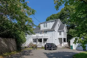 28 Beecher Pl, Newton, MA 02459 - Photo 29