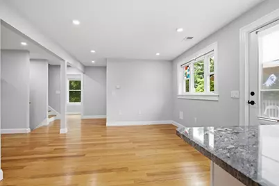 28 Beecher Pl #B, Newton, MA 02459 - Photo 5