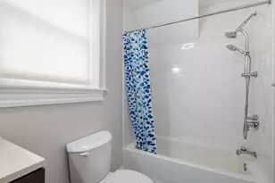 28 Beecher Pl, Newton, MA 02459 - Photo 15