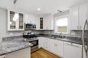 28 Beecher Pl, Newton, MA 02459 - Photo 1