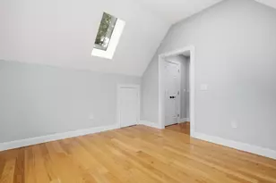 28 Beecher Pl, Newton, MA 02459 - Photo 13