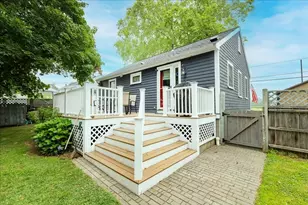 9 Preston St, Danvers, MA 01923 - Photo 23
