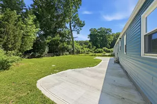 109 Bretton Rd, Springfield, MA 01119 - Photo 37