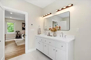 262 River St, Newton, MA 02465 - Photo 15