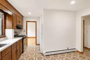 53 Sycamore St, Everett, MA 02149 - Photo 9