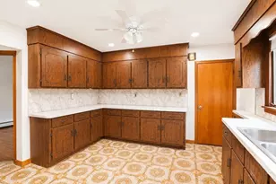 53 Sycamore St, Everett, MA 02149 - Photo 3