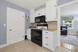 24 Oak St, Medfield, MA 02052 - Photo 13