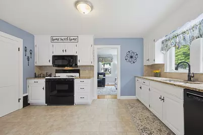 24 Oak St, Medfield, MA 02052 - Photo 11