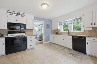 24 Oak St, Medfield, MA 02052 - Photo 9
