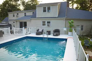 1086 Burt St, Taunton, MA 02780 - Photo 7