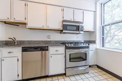 17 Bowdoin St #3C, Boston, MA 02114 - Photo 5