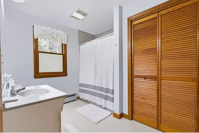 66 N High St, Foxboro, MA 02035 - Photo 27