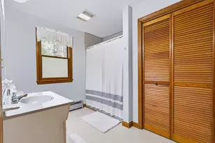 66 N High St, Foxboro, MA 02035 - Photo 27