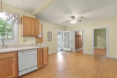 137 Sumner St, North Attleboro, MA 02760 - Photo 3