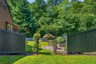 187 Blackstone St, Mendon, MA 01756 - Photo 27
