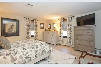 187 Blackstone Street, Mendon, MA 01756 - Photo 17