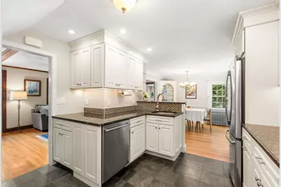 4 Daniels St, Lexington, MA 02421 - Photo 11