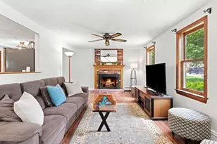 25 Mockingbird Ln, Maynard, MA 01754 - Photo 15