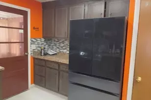 4 Baltic Ave, Brockton, MA 02302 - Photo 11