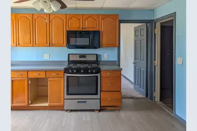 55 Liberty St, Taunton, MA 02718 - Photo 11