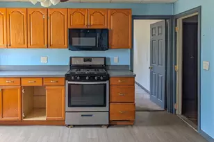 55 Liberty St, Taunton, MA 02718 - Photo 11