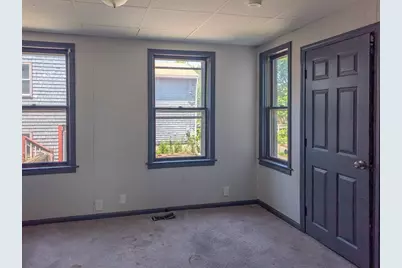 55 Liberty St, Taunton, MA 02718 - Photo 9
