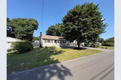 8 Fairbrook Rd, Framingham, MA 01701 - Photo 3