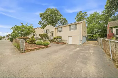 130 Elwell St, Malden, MA 02148 - Photo 3