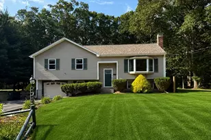29 Overlook Dr, Bellingham, MA 02019 - Photo 1