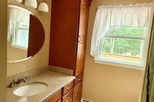 29 Overlook Dr, Bellingham, MA 02019 - Photo 9