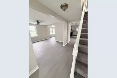 106 Chestnut St #106, West Springfield, MA 01089 - Photo 5