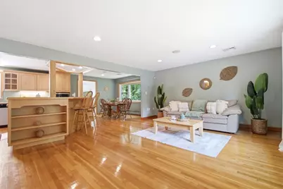 18 Stone Dr, Northborough, MA 01532 - Photo 5
