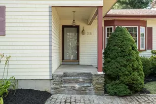 375 Middle Rd, Acushnet, MA 02743 - Photo 3