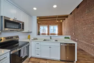 33 Sleeper St, Boston, MA 02210 - Photo 3