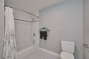 33 Sleeper St, Boston, MA 02210 - Photo 9