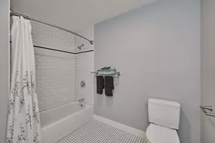 33 Sleeper St, Boston, MA 02210 - Photo 9