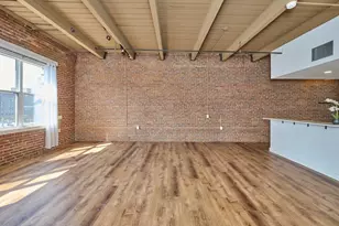 33 Sleeper St, Boston, MA 02210 - Photo 11