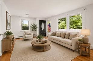 25 Pinedale St, Southbridge, MA 01550 - Photo 3