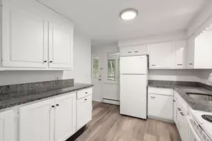 25 Pinedale St, Southbridge, MA 01550 - Photo 7