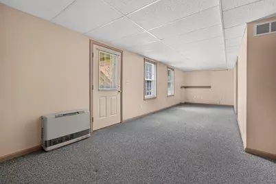 199 Heathrow, Manchester, NH 03104 - Photo 35