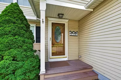 199 Heathrow, Manchester, NH 03104 - Photo 3