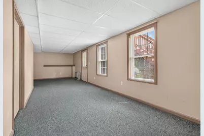 199 Heathrow, Manchester, NH 03104 - Photo 33