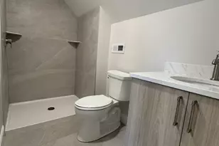562 Gorham St, Lowell, MA 01852 - Photo 29