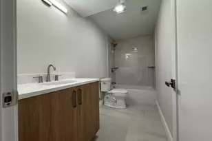 562 Gorham St, Lowell, MA 01852 - Photo 17