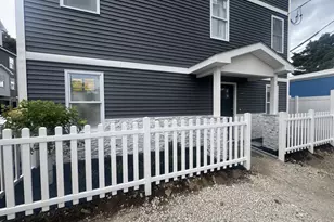 562 Gorham St, Lowell, MA 01852 - Photo 7