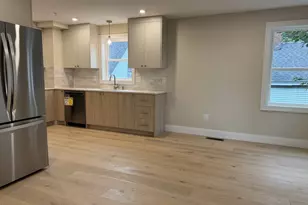 562 Gorham St, Lowell, MA 01852 - Photo 13