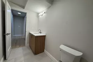 562 Gorham St, Lowell, MA 01852 - Photo 19
