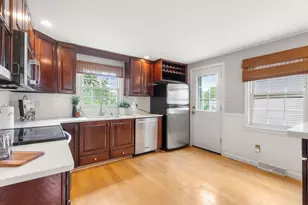 102 Cherry St, Framingham, MA 01701 - Photo 9