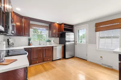 102 Cherry St, Framingham, MA 01701 - Photo 9