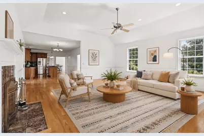 23 Summerfield Rd, Amherst, MA 01002 - Photo 3